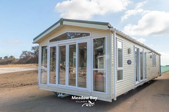 2 Bedroom Park Home For Sale In Crow Lane, Little Billing, Northampton, NN3