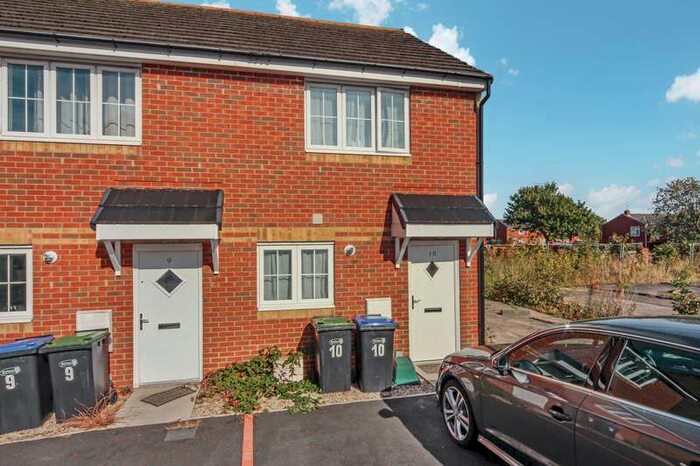 2 Bedroom End Of Terrace House To Rent In Eden Court, Peterlee, Horden, County Durham SR8