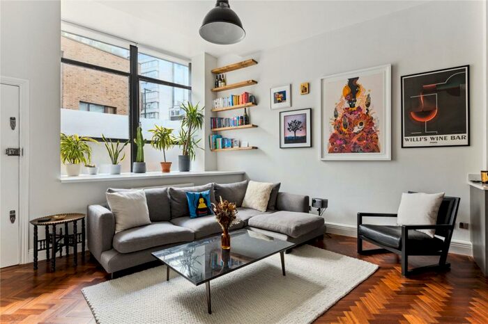 2 Bedroom Flat To Rent In Featherstone Street, Clerkenwell, London, EC1Y