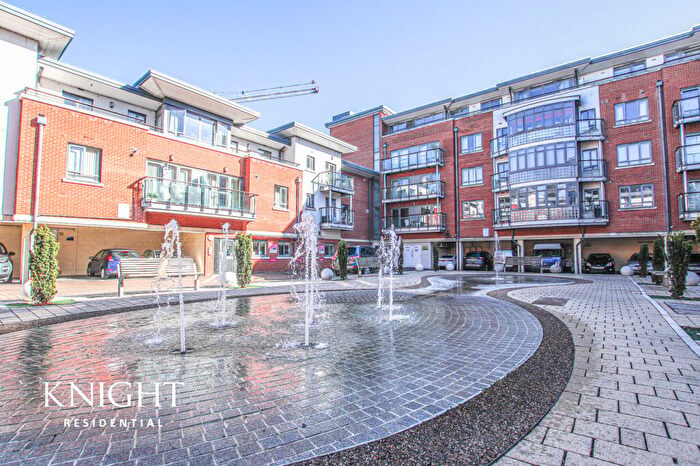2 Bedroom Apartment For Sale In New Street, Chelmsford, CM1