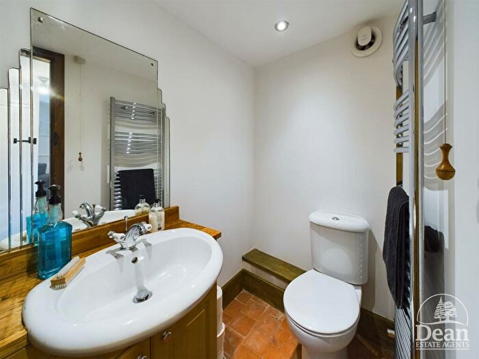 4 Bedroom Detached House For Sale In Staunton Road, Coleford, GL16