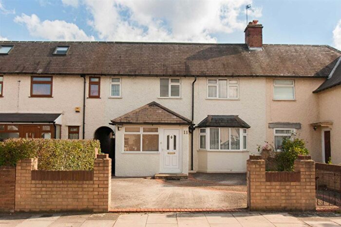 3 Bedroom Terraced House For Sale In Canada Road, North Acton Playing Fields, Acton London, W3