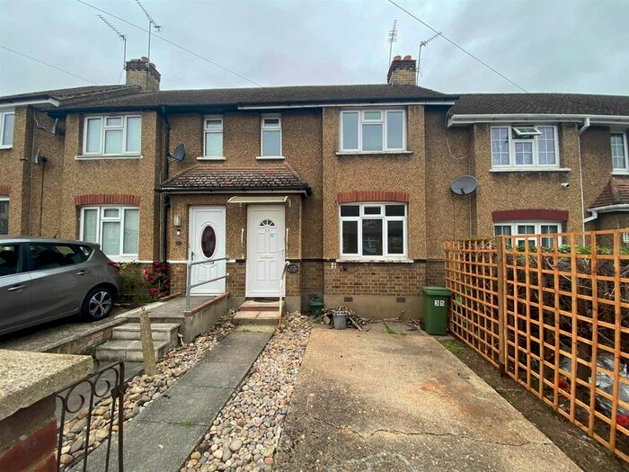 3 Bedroom Terraced House To Rent In Oakdene Road, Hillingdon, UB10
