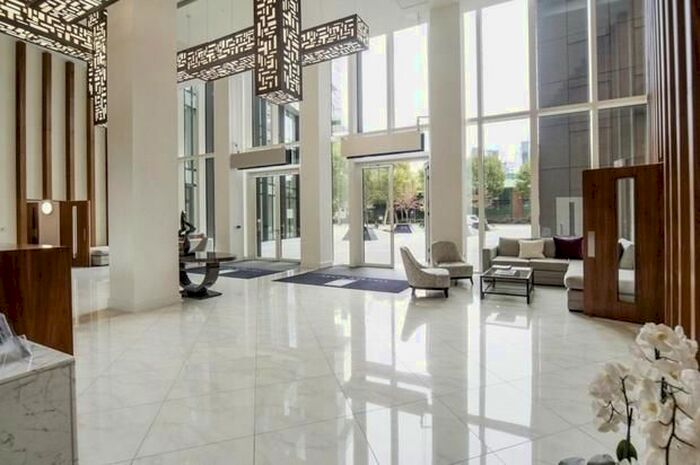 Studio To Rent In Lincoln Plaza, London, E14