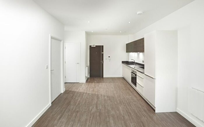 1 Bedroom Apartment To Rent In Bracknell, Berkshire, RG12