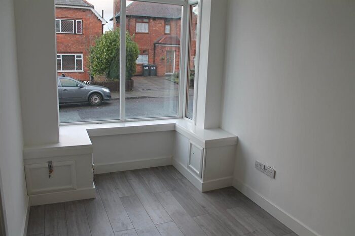 3 Bedroom Terraced House For Sale In Farnham Road, Handsworth, Birmingham, B21