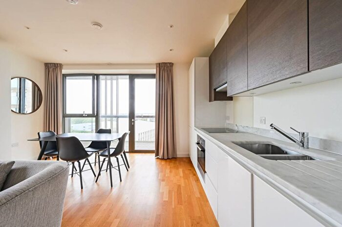 2 Bedroom Flat To Rent In Lunaria House, East Village, Stratford, London, E20