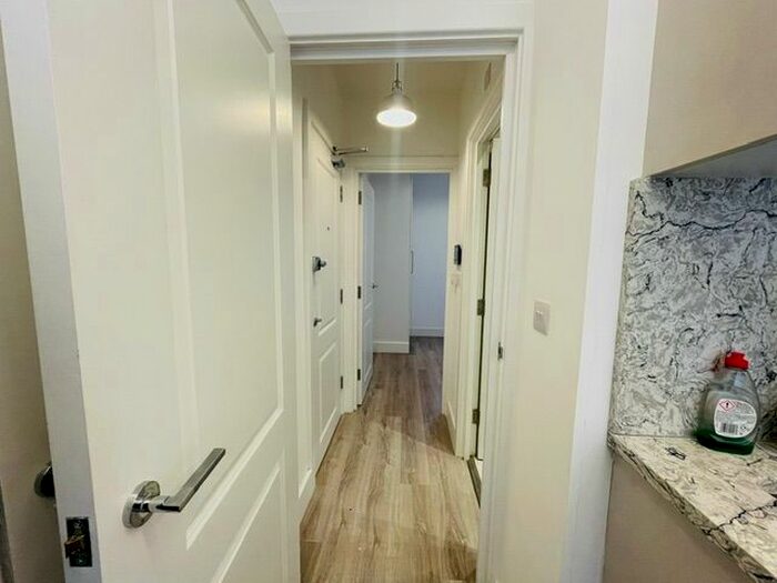 1 Bedroom Flat To Rent In Rita Rd, London, SW8