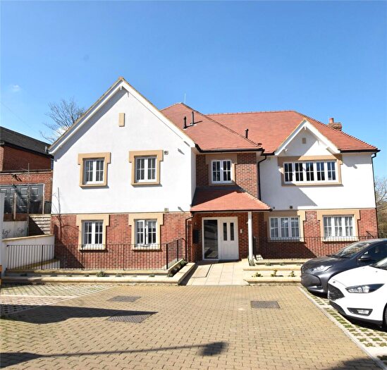 3 Bedroom Apartment To Rent In Selcroft Road, Purley, CR8