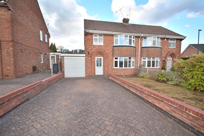 3 Bedroom Semi Detached House To Rent In Bancroft Drive, Allestree, Derby, DE22