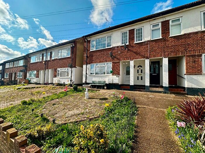 2 Bedroom Maisonette To Rent In Ethelburga Road, Romford, RM3