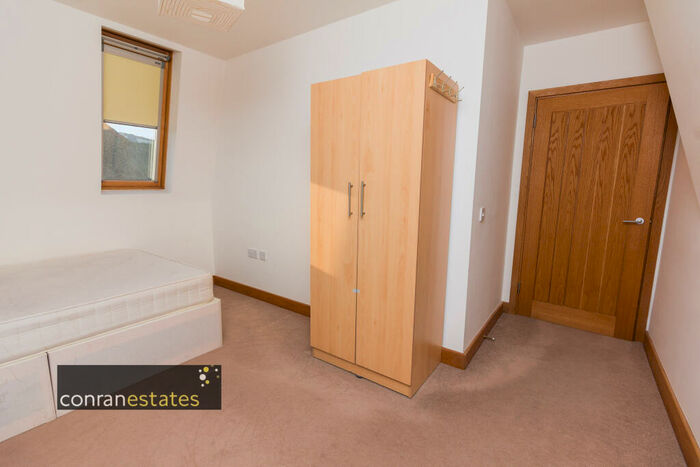 2 Bedroom Apartment To Rent In Floyd Road, Charlton, SE7