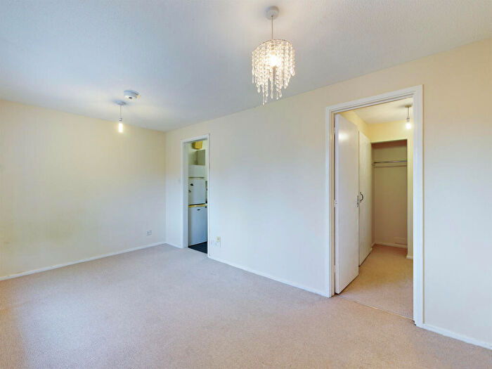 Studio To Rent In Forest Rise, Eaglestone, MK6