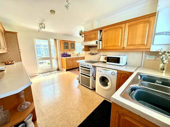 2 Bedroom Detached Bungalow For Sale In Oakleigh Crescent, Godmanchester, Cambridgeshire., PE29
