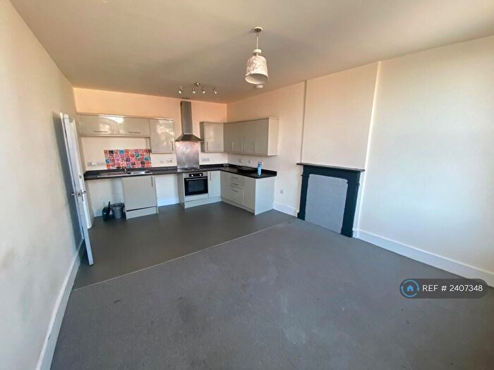 1 Bedroom Flat To Rent In High Street, Ross On Wye, HR9