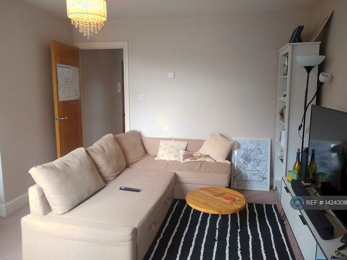 1 Bedroom Flat To Rent In Lattimore Road, St. Albans, AL1