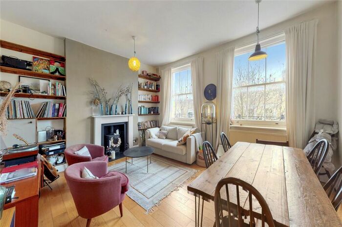 3 Bedroom End Of Terrace House To Rent In Huntingdon Street, N1