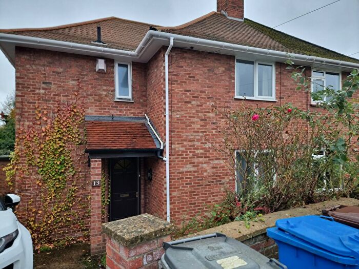 4 Bedroom Semi-Detached House To Rent In Robson Road, NR5