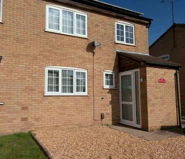 Houses to rent in Raunds, Northamptonshire