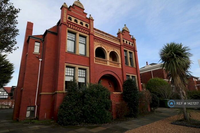 2 Bedroom Flat To Rent In Lord Street West, Southport, PR8