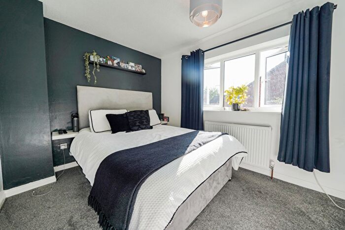2 Bedroom End Of Terrace House For Sale In Glebelands Road, Leicester, Leicestershire, LE4