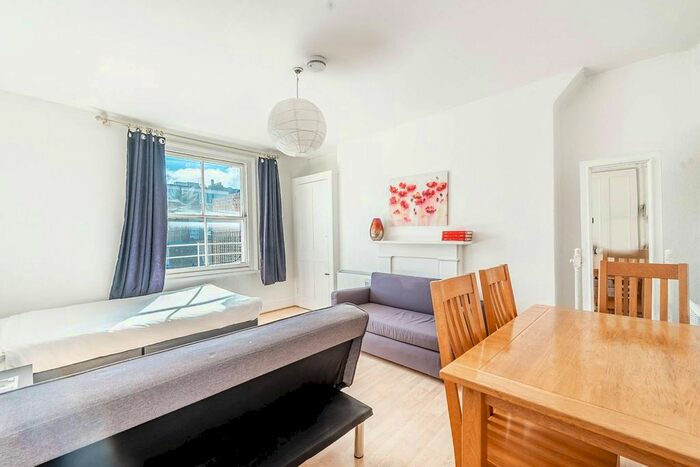 Studio To Rent In Marloes, Kensington, London, W8