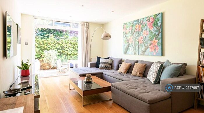 3 Bedroom Flat To Rent In Northwick Terrace, London, NW8