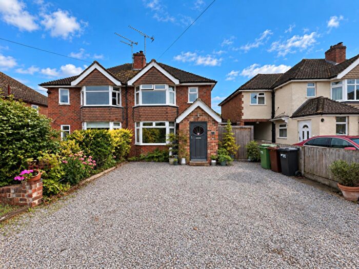 3 Bedroom Semi Detached House For Sale In Kingshill Park, Dursley, GL11