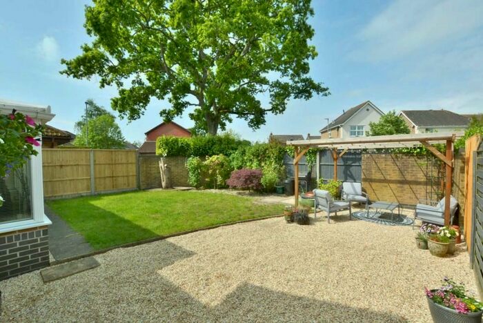 3 Bedroom Detached House To Rent In Hadrian Way, Corfe Mullen, Wimborne, BH21