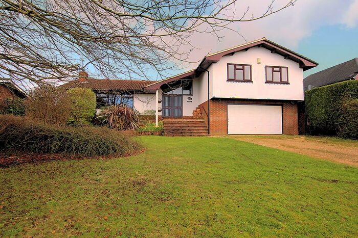 4 Bedroom Detached House To Rent In Pangbourne Road, Upper Basildon, Reading, Berkshire, RG8