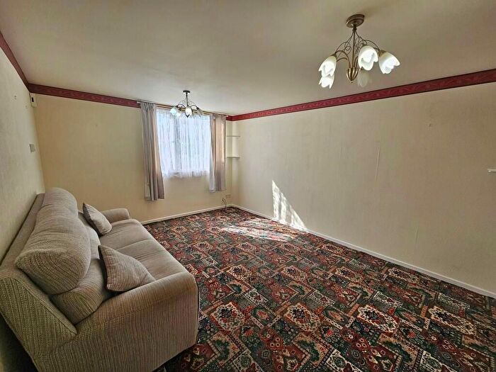 3 Bedroom Terraced House For Sale In Snowshill Close, Warndon, Worcester, WR4