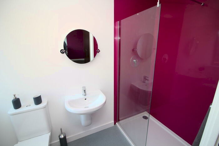 1 Bedroom Private Halls To Rent In Library Road, Pontypridd, CF37
