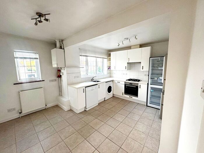 2 Bedroom Flat To Rent In Sevenoaks Road, Orpington, BR6