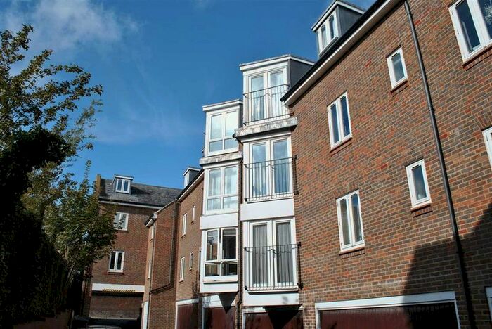 2 Bedroom Flat To Rent In Princes Mews, Royston, SG8