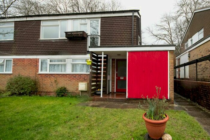 2 Bedroom Maisonette To Rent In Ashurst Close, Kenley CR8