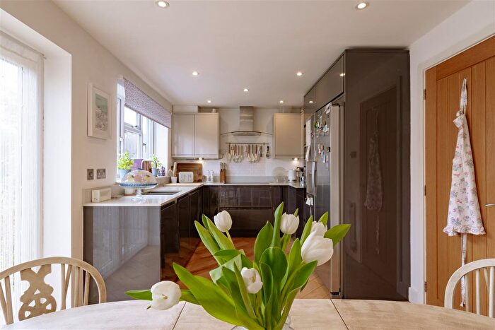 3 Bedroom Terraced House For Sale In Mill Crescent, Southam, CV47