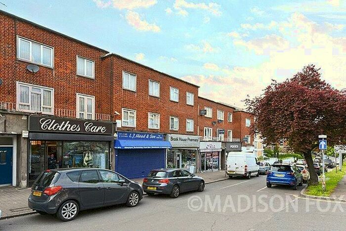 2 Bedroom Apartment To Rent In High Road, Chigwell, Essex, IG7