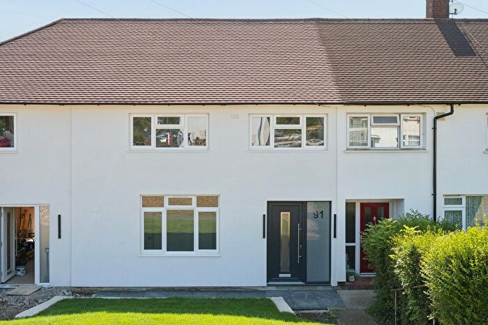 3 Bedroom Terraced House For Sale In Muirfield Road, South Oxhey, Watford, WD19