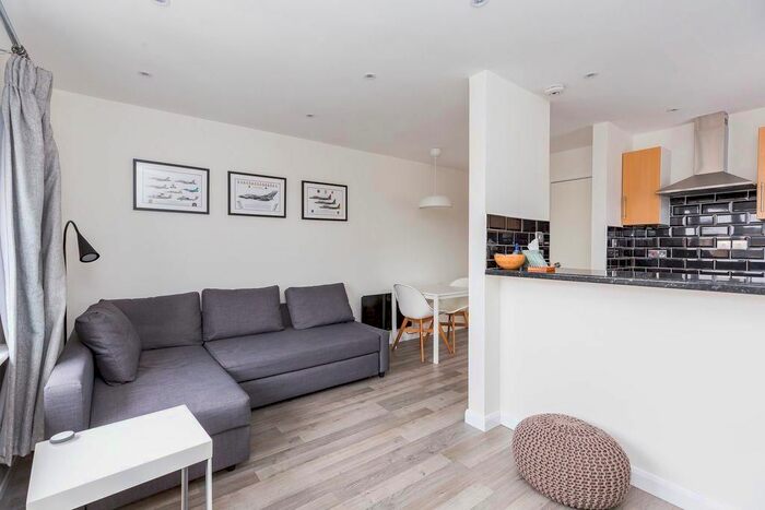 1 Bedroom Flat To Rent In Goodwin Close, Bermondsey, SE16