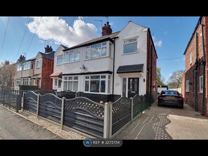3 Bedroom Semi-Detached House To Rent In Campion Avenue, Hull, HU4