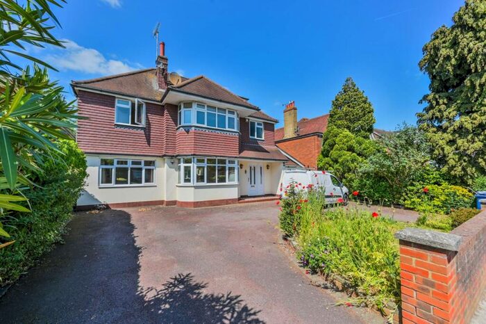 6 Bedroom House To Rent In Athenaeum Road, Whetstone, London, N20