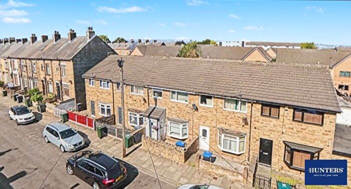 3 Bedroom Terraced House For Sale In Beverley Street Bradford, BD4