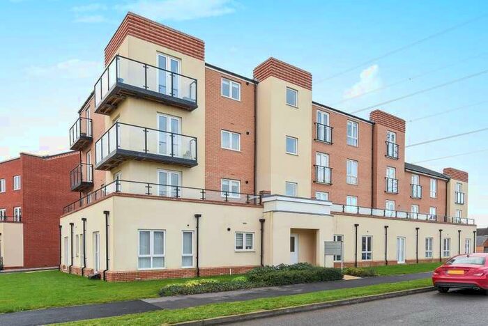 2 Bedroom Apartment To Rent In Berryfields, Aylesbury, HP18
