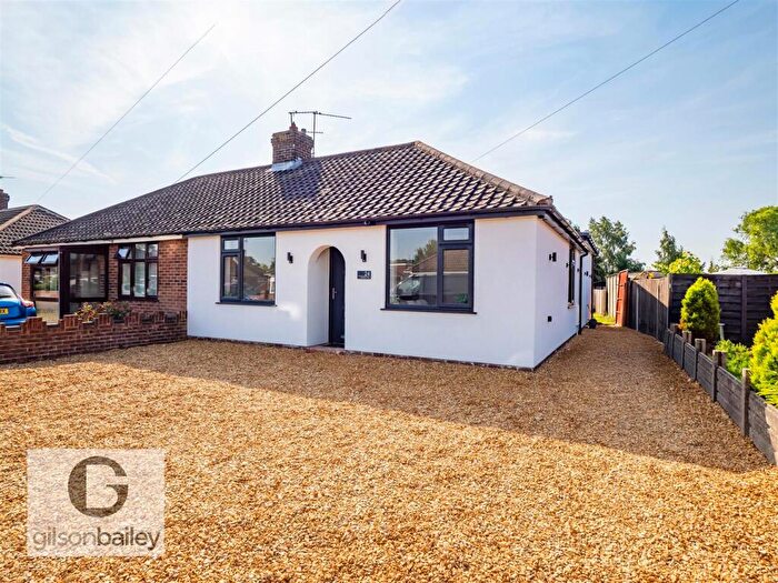3 Bedroom Semi-Detached Bungalow For Sale In Meadow Way, Norwich, NR6