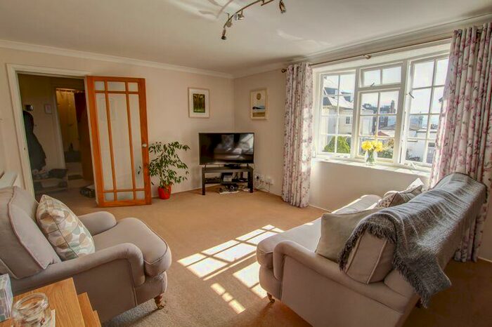 2 Bedroom Flat To Rent In Friars Walk, Exeter, EX2