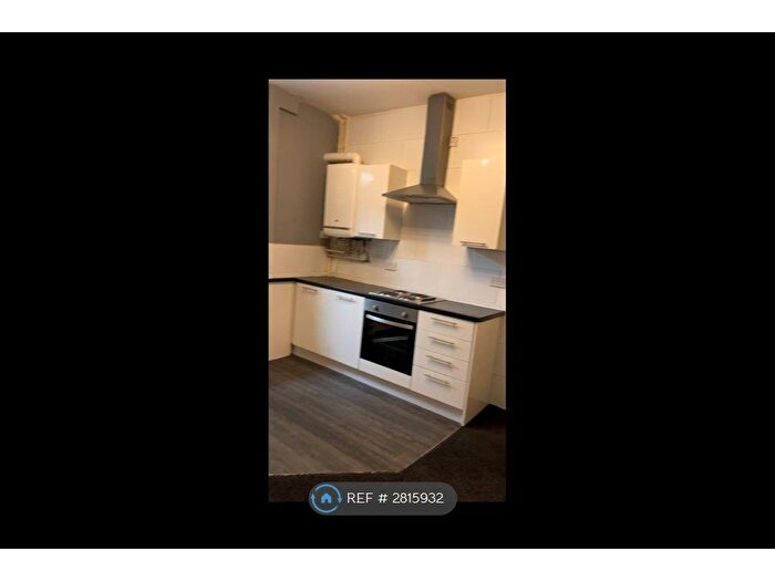 2 Bedroom Terraced House To Rent In Godiva St, Burnley, BB10