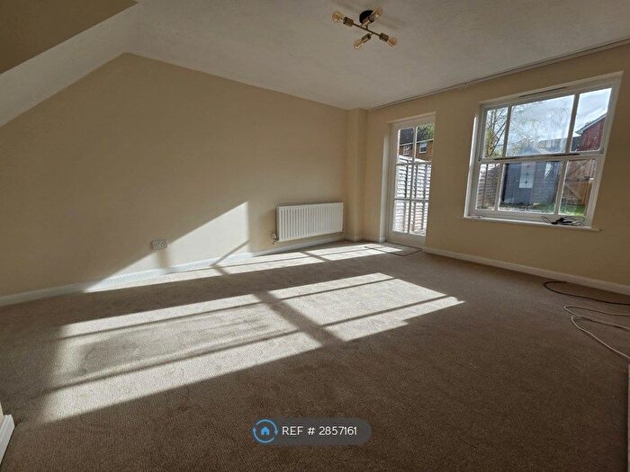 2 Bedroom Terraced House To Rent In Walkworth Avenue, Worcester, WR4