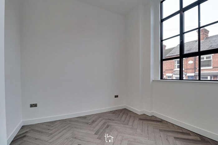1 Bedroom Flat To Rent In Canal Street, Wigston, LE18
