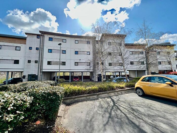 2 Bedroom Flat For Sale In Weavers Mill Close, Crews Hole, Bristol, BS5