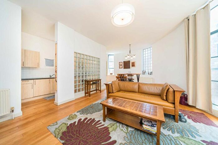 2 Bedroom Flat To Rent In Commercial Street, Spitalfields, E1